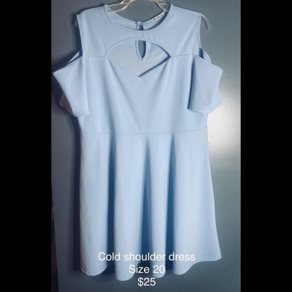 Women’s cold shoulder dress